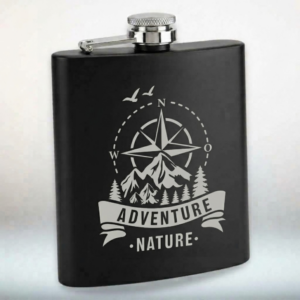 Flachmann Schwarz Edelstahl mit Gravur – 7 oz _ 200 ml Taschenflasche Auslaufsicher – Geschenk für Männer & Outdoor – Adventure Nature