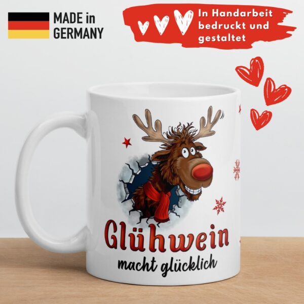 Geschenk Tasse Glühweintasse Rentier – Beidseitig bedruckte Keramiktasse mit Spruch „Glühwein macht glücklich“ – 300ml – Spülmaschinenfest – Lustige Weihnachts Geschenkidee - qualität made in germany