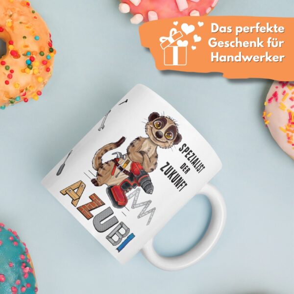 Geschenk Tasse Kaffeetasse mit Spruch - Azubi, Spezialist der Zukunft - für Handwerker Heimwerker Bauarbeiter - mit Deko