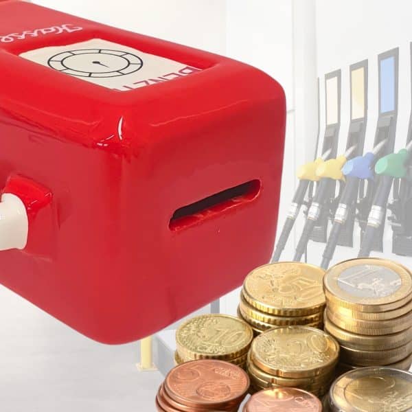 Spardose-Tanksaeule-Benzinkasse-Fuer-den-naechsten-Benzinkanister-Tankgeld-Zapfsaeule-Geldgeschenk-Sparschwein-Sparbuechse-oben