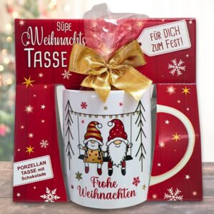 Süße Weihnachtstasse - Wichtel Paar - Kaffeetasse Geschenk Tasse mit Spruch und Schokolade mit Geschenkverpackung zu Weihnachten deidseitig bedruckt - mit Hintergrund