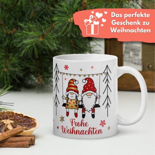 Süße Weihnachtstasse - Wichtel Paar - Kaffeetasse Geschenk Tasse mit Spruch und Schokolade mit Geschenkverpackung zu Weihnachten deidseitig bedruckt - mit Weihnachtsdeko