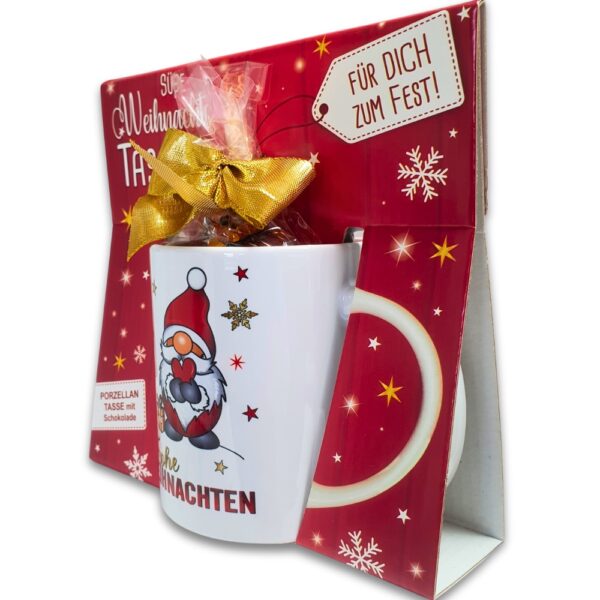 Süße Weihnachtstasse - Wichtel Weihnachten - Kaffeetasse Geschenk Tasse mit Spruch und Schokolade mit Geschenkverpackung zu Weihnachten deidseitig bedruckt - schräg
