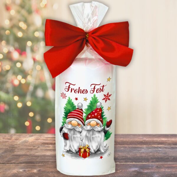 Weihnachtskerze Stumpenkerze – Frohes Fest, Wichtel Weihnachtswichtel - Kerze in Geschenkverpackung mit Schleife zu Weihnachten moderne Motive auf Tattoofolie Schiebefolie einzeln